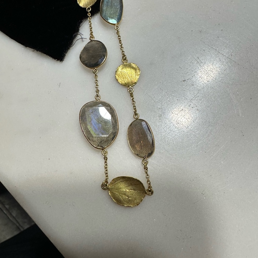 Barbara Heinrich new 18kt gold and labradorite necklace - Picture 8 of 11